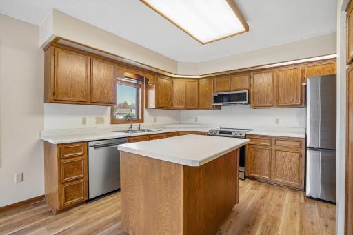8912 Vincent Place, Minneapolis, MN 55431