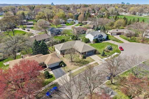 8912 Vincent Place, Minneapolis, MN 55431