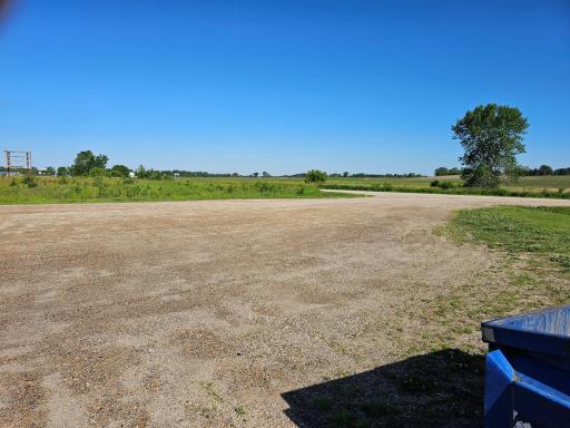 4493 Highway 12 E, Willmar, MN 56201