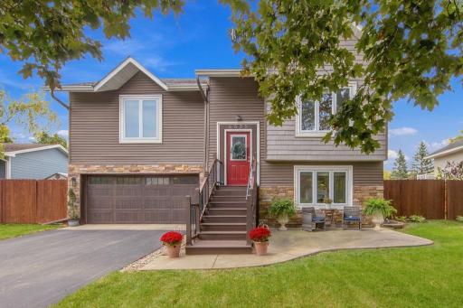 Welcome to 6625 Harlan Dr in Eden Prairie