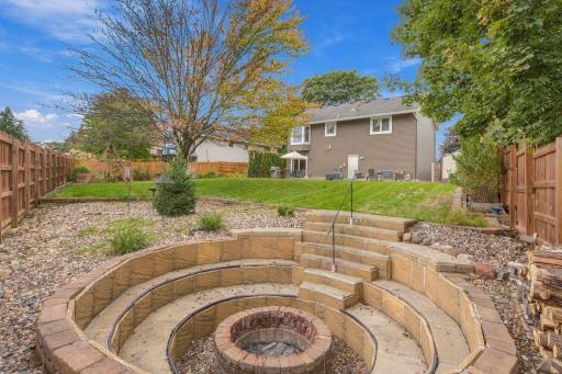6625 Harlan Drive, Eden Prairie, MN 55346