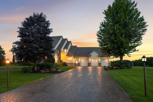 9721 Frontier Lane, Lakeville, MN 55044