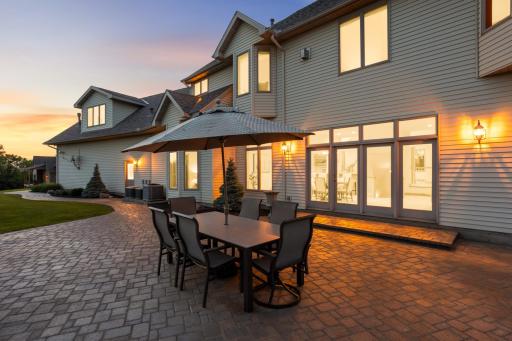 9721 Frontier Lane, Lakeville, MN 55044