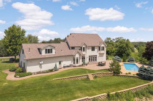9721 Frontier Lane, Lakeville, MN 55044