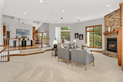 9721 Frontier Lane, Lakeville, MN 55044