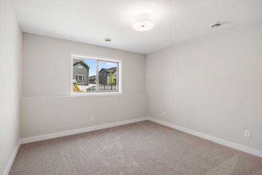 17924 Headwaters Drive, Lakeville, MN 55044