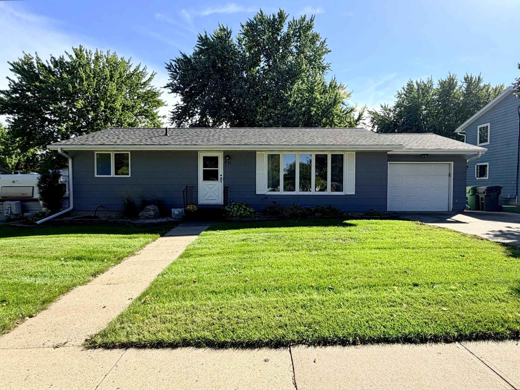Property photo for 421 Miles Drive, Worthington, MN 56187