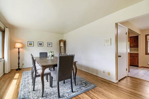 19 X 17 formal dining room that could be used for a formal living room