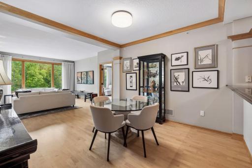 11460 Fairfield Road W, 103, Minnetonka, MN 55305