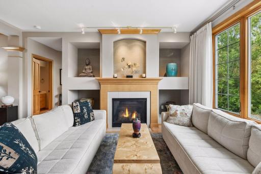 11460 Fairfield Road W, 103, Minnetonka, MN 55305