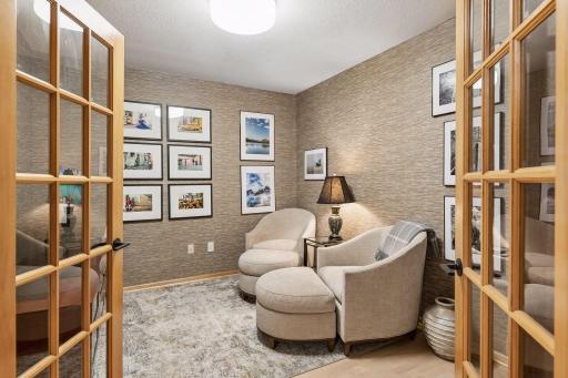 11460 Fairfield Road W, 103, Minnetonka, MN 55305