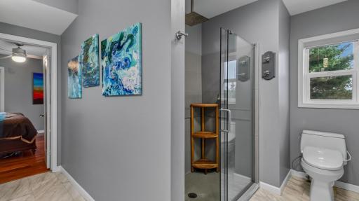 5565 N Shore Drive, Eau Claire, WI 54703