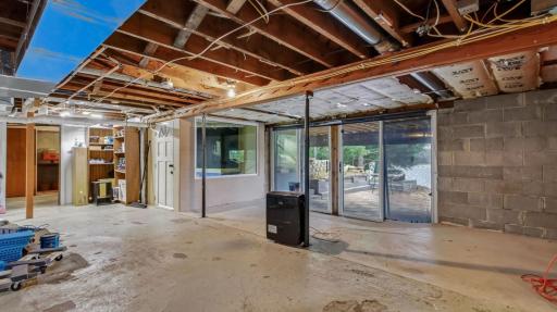 5565 N Shore Drive, Eau Claire, WI 54703