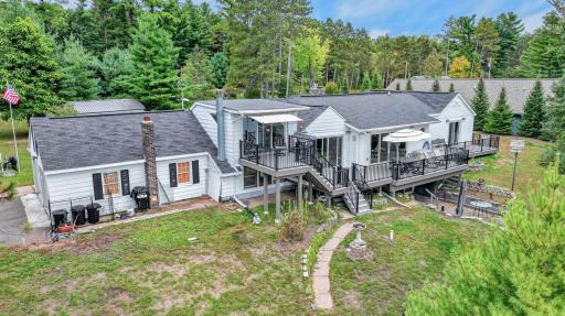 5565 N Shore Drive, Eau Claire, WI 54703