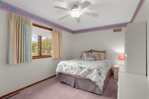 10205 27th Avenue N, Plymouth, MN 55441