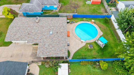 1279 Smith Avenue S, Saint Paul, MN 55118