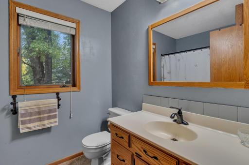 Main level full bath!