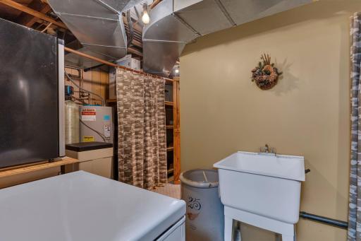 Lower level storage/utility room!