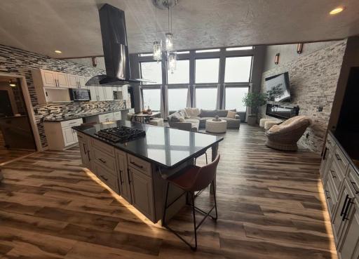 1430 Stoney Point Drive, Duluth, MN 55804