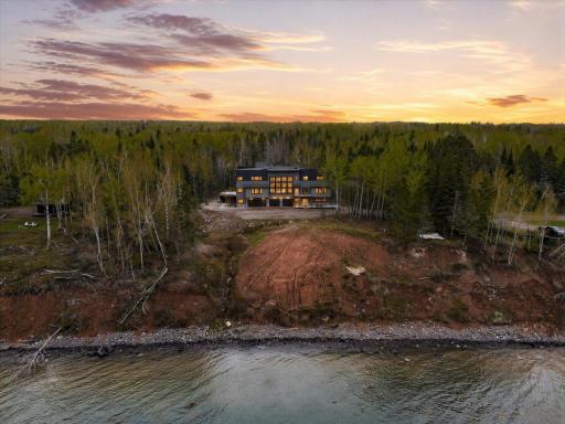 1430 Stoney Point Drive, Duluth, MN 55804