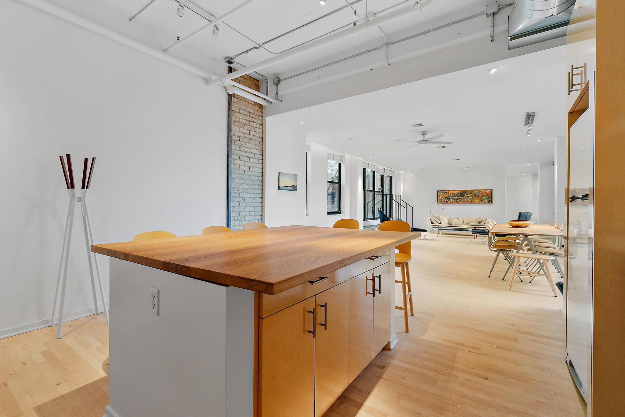 9-web-or-mls-290 Market 314-22.jpg