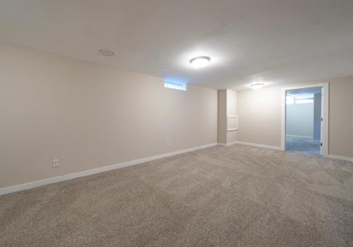 2837 Matilda Street, Roseville, MN 55113
