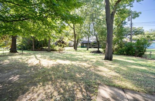 2837 Matilda Street, Roseville, MN 55113