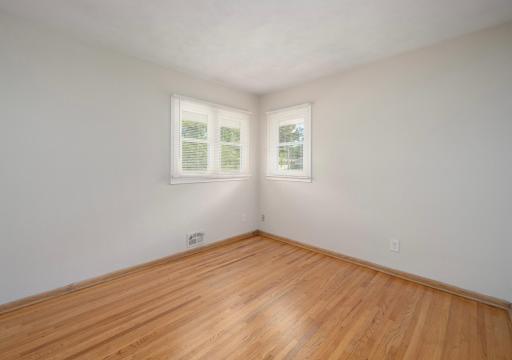 2837 Matilda Street, Roseville, MN 55113