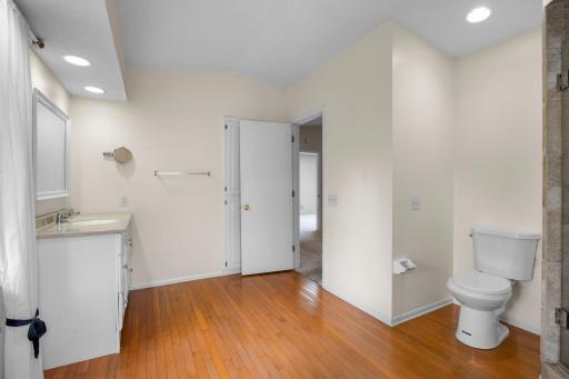 60-web-or-mls-15588 Canyon Ridge-254.jpg