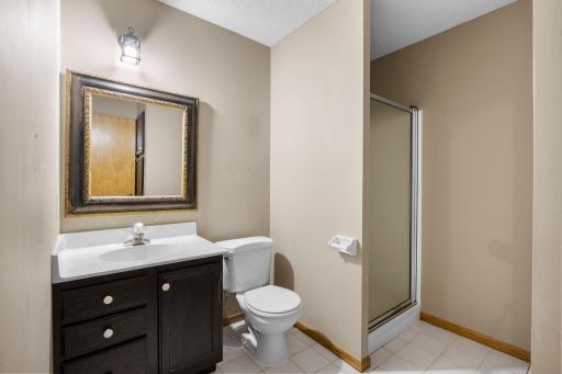 74-web-or-mls-15588 Canyon Ridge-304.jpg