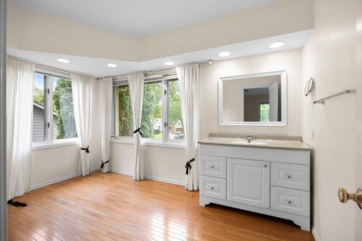 58-web-or-mls-15588 Canyon Ridge-244.jpg