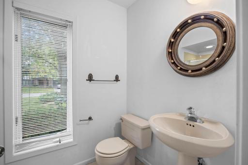 48-web-or-mls-15588 Canyon Ridge-19.jpg