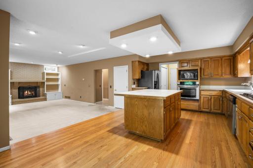 42-web-or-mls-15588 Canyon Ridge-101.jpg