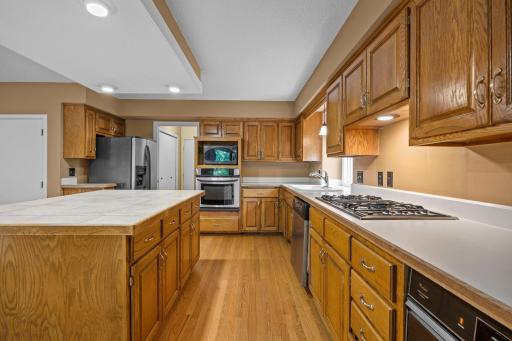 43-web-or-mls-15588 Canyon Ridge-109.jpg