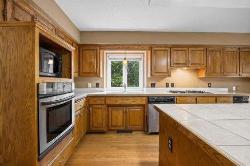 46-web-or-mls-15588 Canyon Ridge-124.jpg