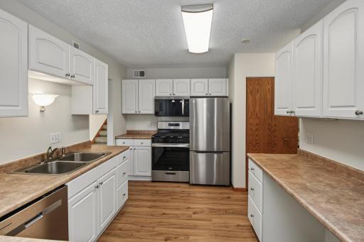 1381 Easter Lane, Eagan, MN 55123