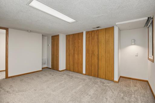 1381 Easter Lane, Eagan, MN 55123