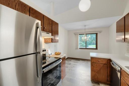 5409 Pompano Drive - MLS Sized - 014 - 14 Kitchen.jpg