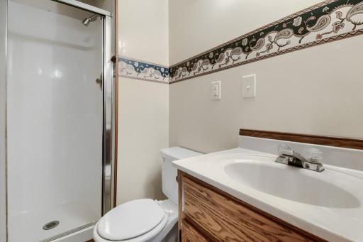 5409 Pompano Drive - MLS Sized - 027 - 27 Bathroom.jpg