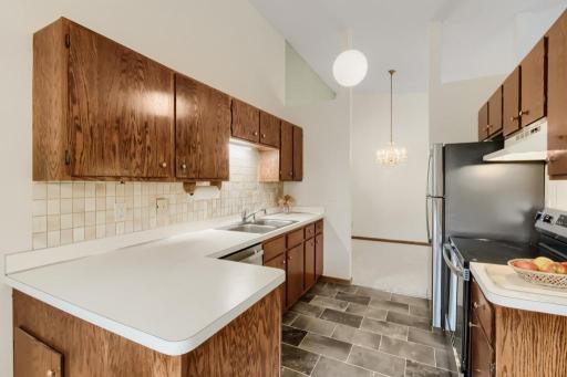 5409 Pompano Drive - MLS Sized - 012 - 12 Kitchen.jpg