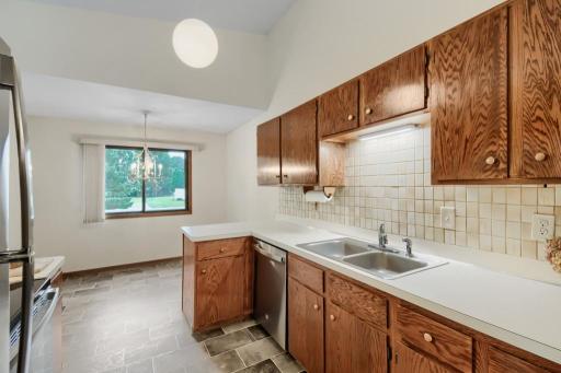 5409 Pompano Drive - MLS Sized - 015 - 15 Kitchen.jpg