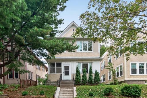 Welcome to 2545 Fillmore! Walkable to many favorite hangouts along Lowry and Central.