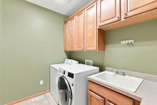 7143 Arthur Drive, Woodbury, MN 55125
