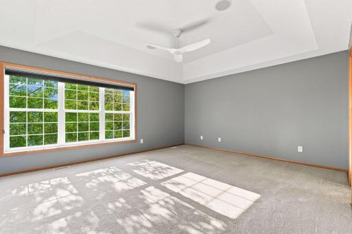 7143 Arthur Drive, Woodbury, MN 55125