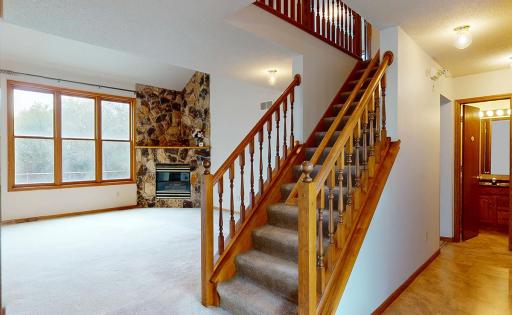 1009 River Terrace Drive, Bloomington, MN 55431