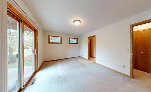 1009 River Terrace Drive, Bloomington, MN 55431