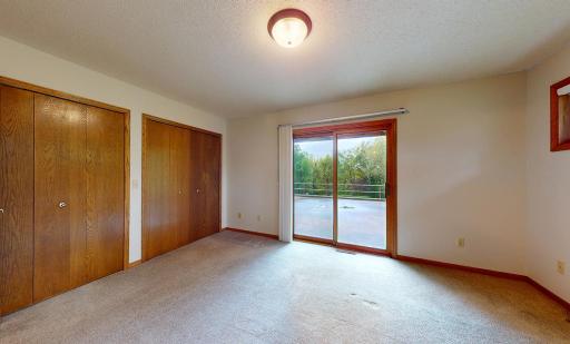 1009 River Terrace Drive, Bloomington, MN 55431