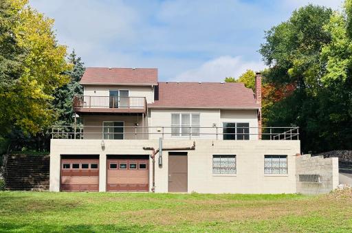 1009 River Terrace Drive, Bloomington, MN 55431