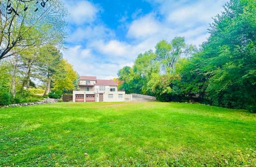 1009 River Terrace Drive, Bloomington, MN 55431