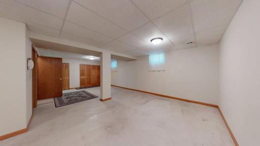 1009 River Terrace Drive, Bloomington, MN 55431